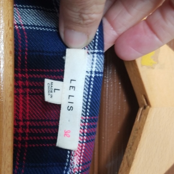 Button up top - Picture 2 of 3